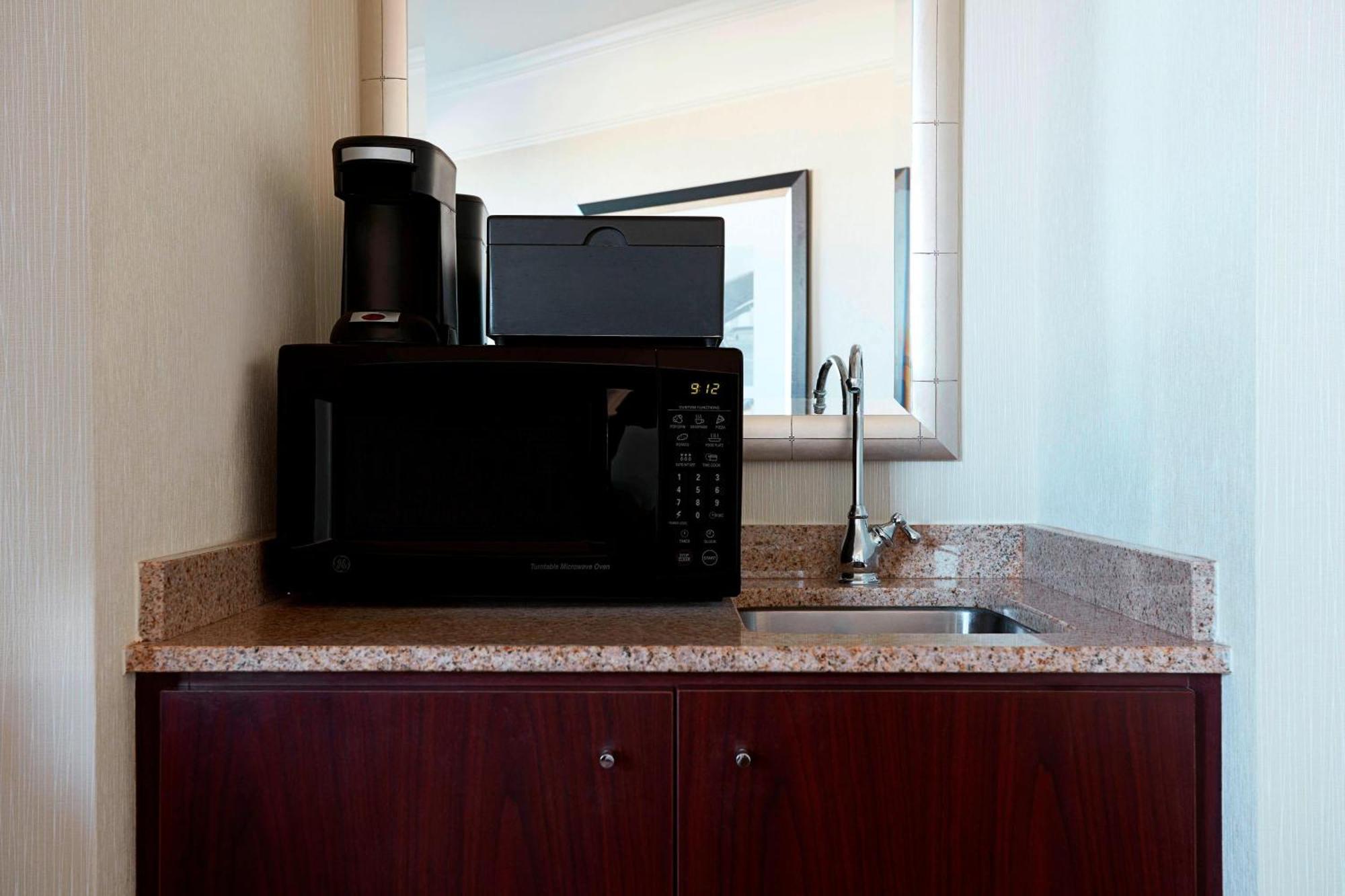 Washington Dulles Marriott Suites Herndon Exterior foto